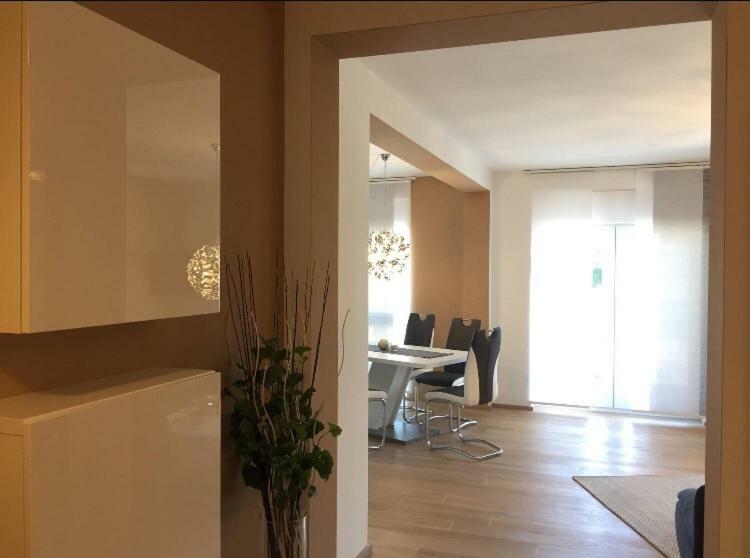 Koblenz Sued Exklusive Und Zentrale Designer Wohnung Luaran gambar