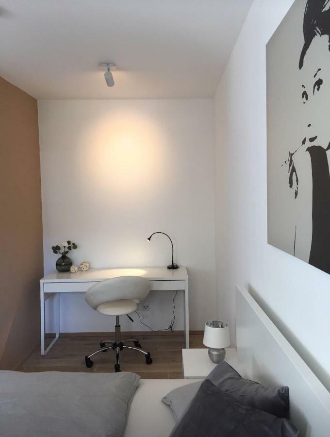 Koblenz Sued Exklusive Und Zentrale Designer Wohnung Luaran gambar